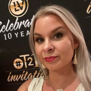 Meet your Posher, Tiffany